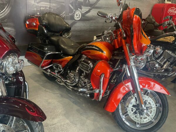 2013 CVO Ultra