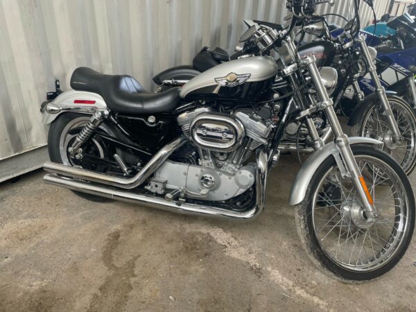 2003 XL 883